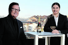 O cantor com o afilhado, Marquinho 