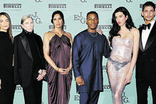 A cantora Elodie, a editora da ‘Vogue’, Tonne Goodman, a atriz Padma Lakshmi, o ator John Boyega, a artista Martine Gutierrez e Ethan James Green 