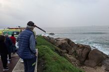 Homem cai em zona rochosa em Vila Nova de Gaia