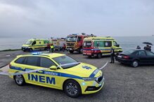 Homem cai em zona rochosa em Vila Nova de Gaia