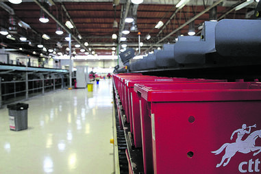 Dinheiro era retirado das cartas na central de Cabo Ruivo 