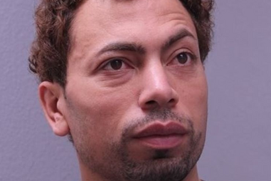 Cadastrado que fugiu de uma carrinha da PSP à porta do tribunal terá viajado de autocarro para o Algarve