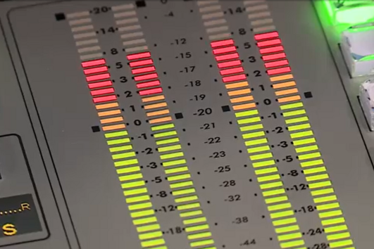 Emoções do futebol em antena na nova rádio do Correio da Manhã 