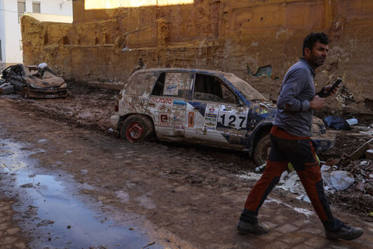 Um mês depois da tragédia que devastou Valência 
