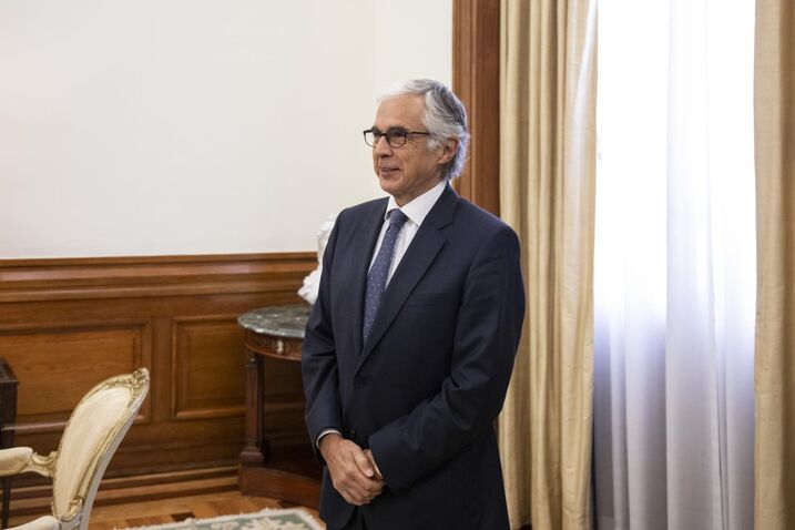 Aguiar-Branco reeleito presidente da Assembleia da República