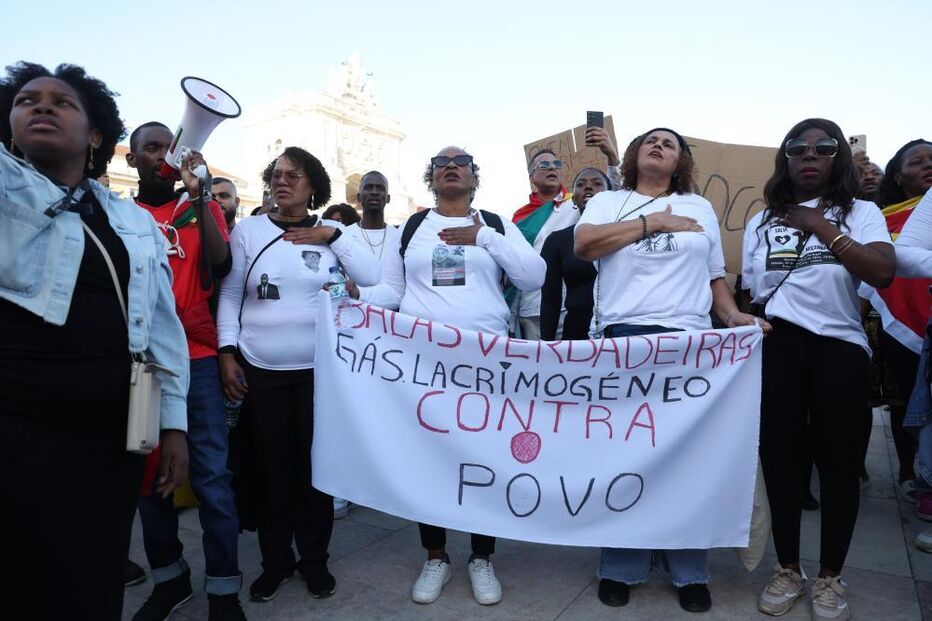Cerca de duas centenas pediram em Lisboa fim de violência em Moçambique 