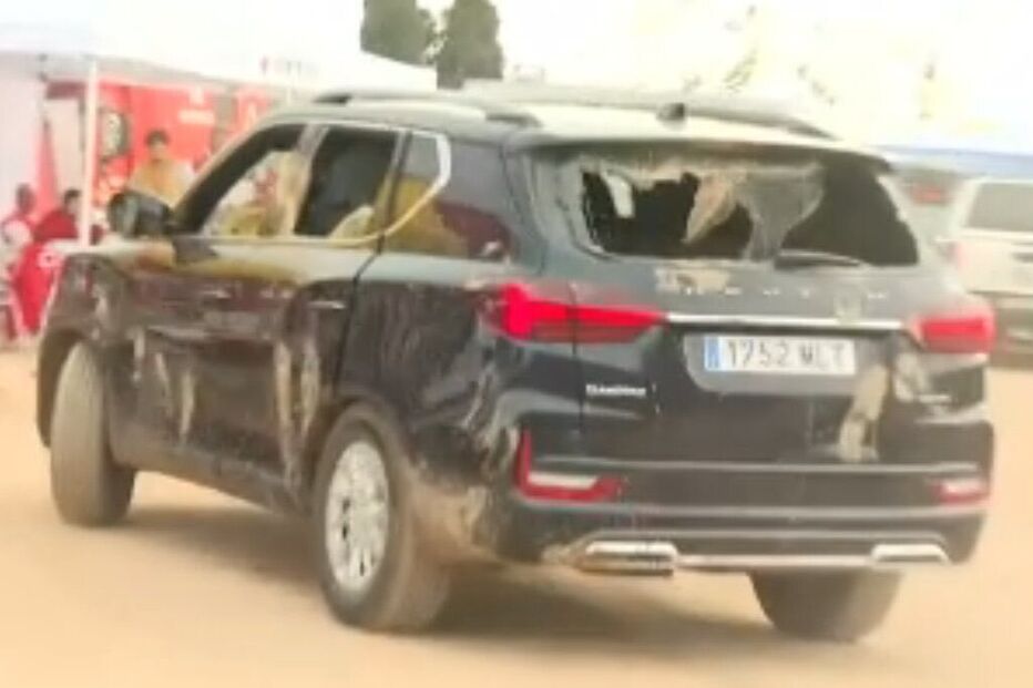 Carro onde seguiam reis de Espanha