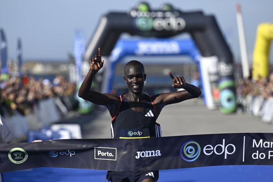 Abel Chelangat corta a meta na Maratona do Porto