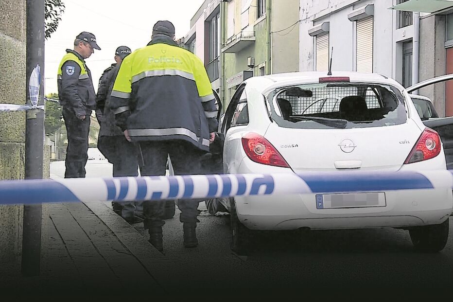 Carro que seguia o arguido e no qual cometeu crimes