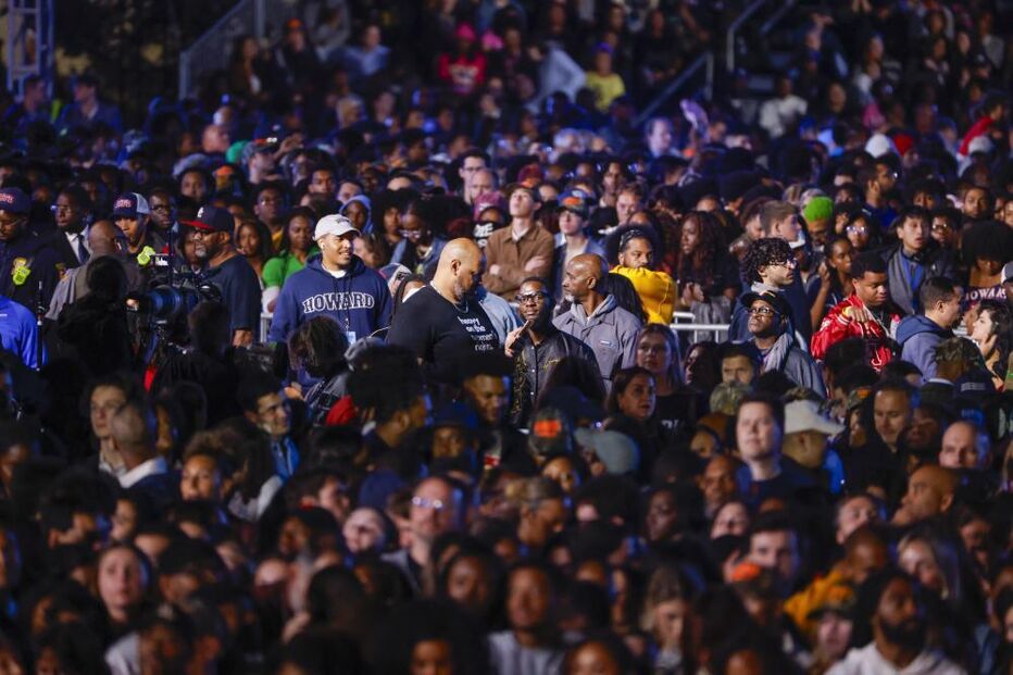 Americanos esperam por resultados eleitorais