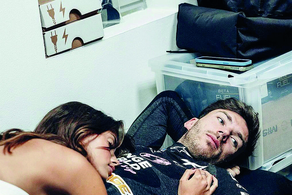 Através das redes sociais, a modelo partilha vários registos com o companheiro