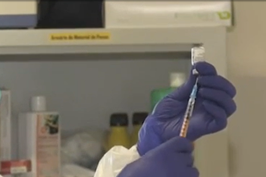 Doentes processam o Estado por sequelas da vacinação contra a Covid-19