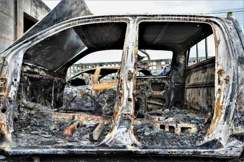Maputo procura normalidade entre carros queimados e vias ainda boqueadas