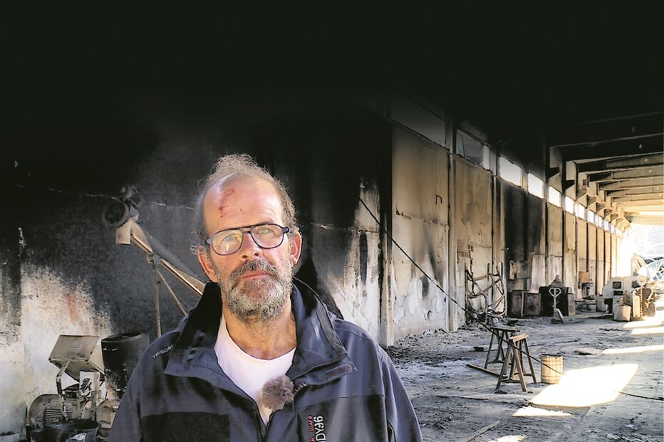 Imagem P14-ABERTURA_NOVA_ACRESCENTAR_FUNDO_CIMA.jpg (22940118) (Milenium)