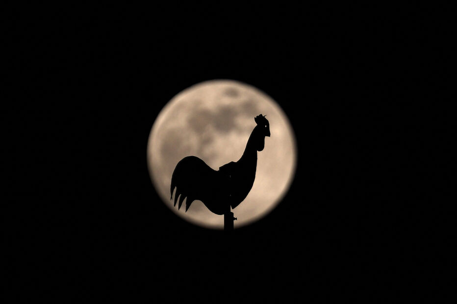 Superlua vista no Paquistão