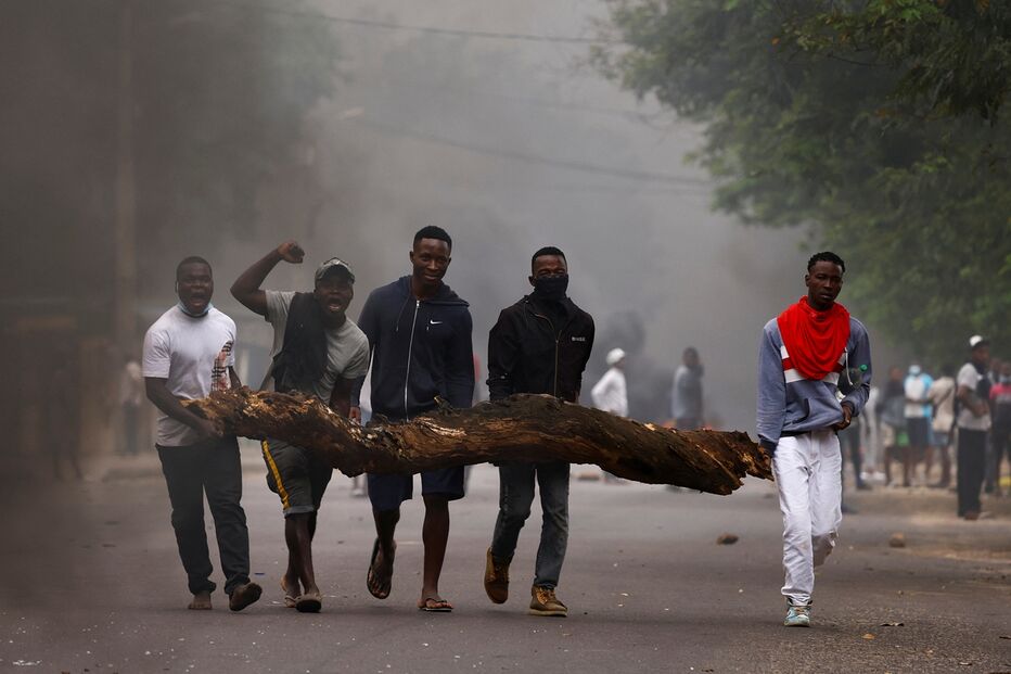 Image 2024-11-07T152604Z_1364595617_RC2A0BALQBWR_RTRMADP_3_MOZAMBIQUE-POLITICS-PROTEST.jpg (23027112) (Milenium)