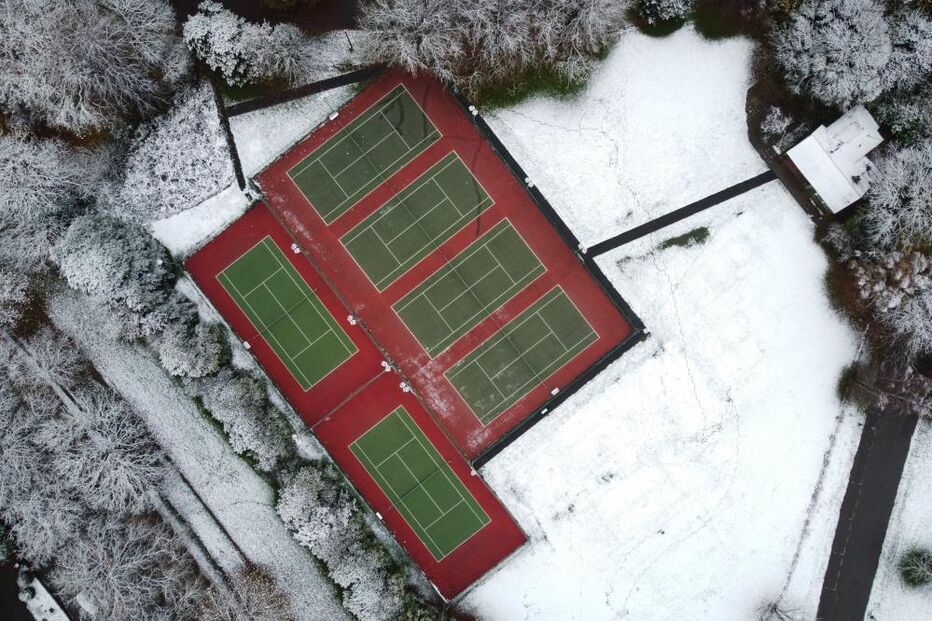 Neve cobriu de branco o Reino Unido