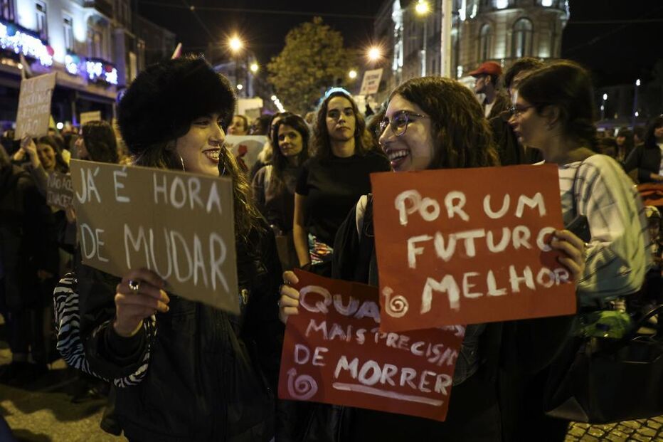Marcha pelo fim da violência contra as mulheres, em Lisboa