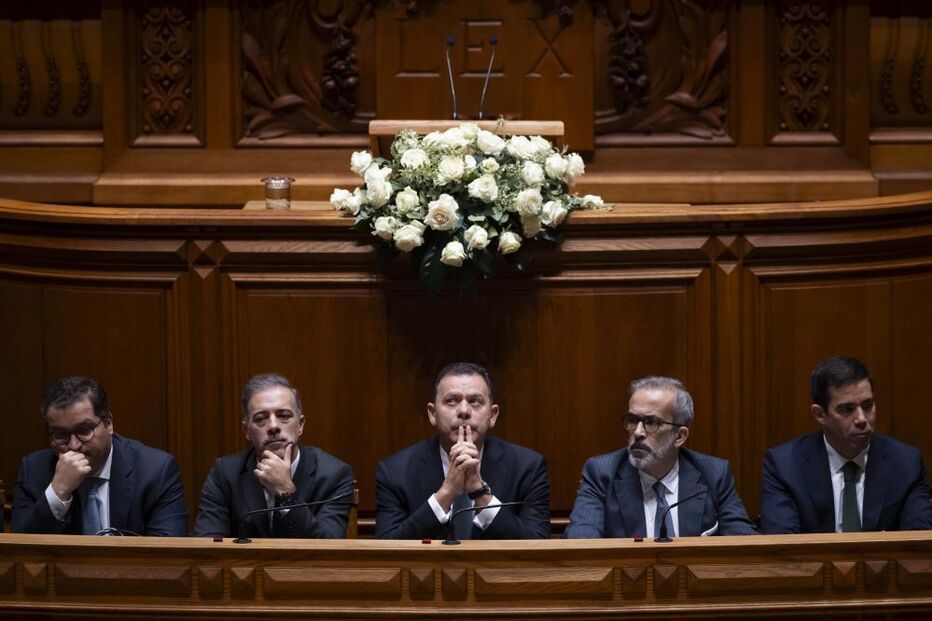 Sessão solene evocativa do 25 de Novembro