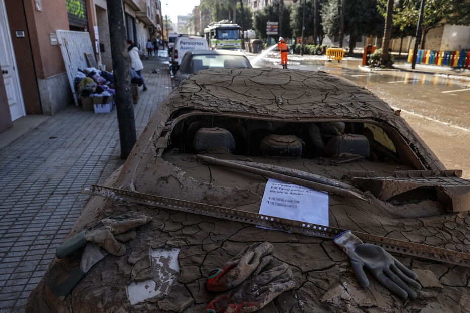 Um mês depois da tragédia que devastou Valência 