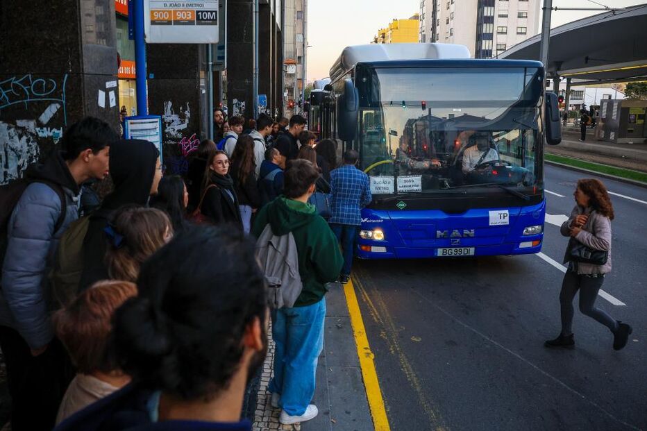 Um ano depois, passageiros da Unir em Gaia continuam a achar o serviço 
