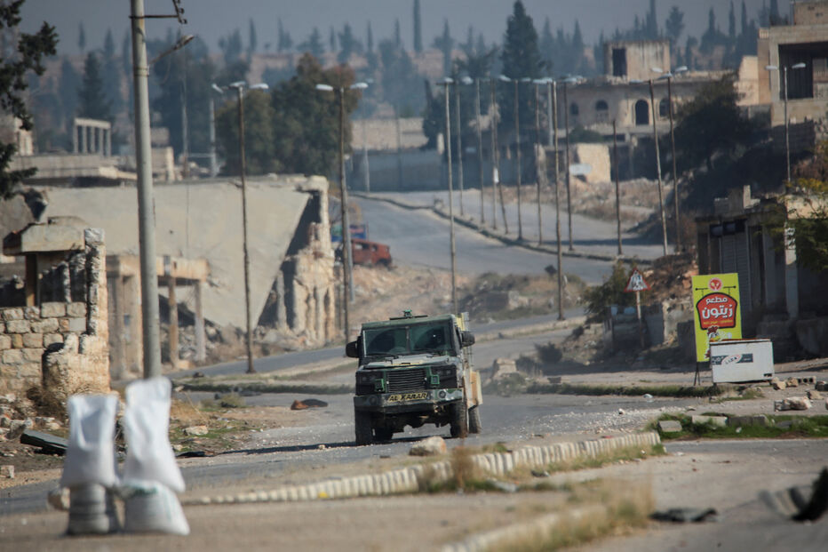 Síria admite que rebeldes apoiados por 