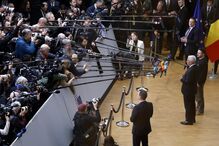 Volodymyr Zelensky e António Costa a falar aos jornalistas 