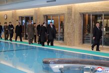 Kim Jong-un visita novo resort turístico na Coreia do Norte na companhia da filha