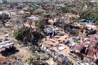 Imagens de drone mostram destruição provocada pela passagem do ciclone Chido em Moçambique