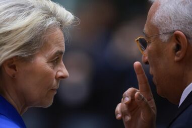 Ursula von der Leyen, presidente da Comissão Europeia e António Costa 