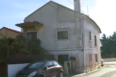 Idosa de 93 anos e 4 gatos morrem em incêndio em moradia de Sintra