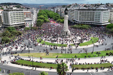 25 de Abril: o mundo a que pertencemos