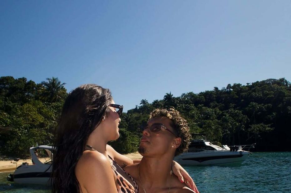 João Mendes e Giovanna Buscacacio