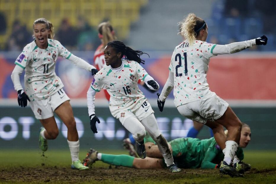 Portugal bate República Checa