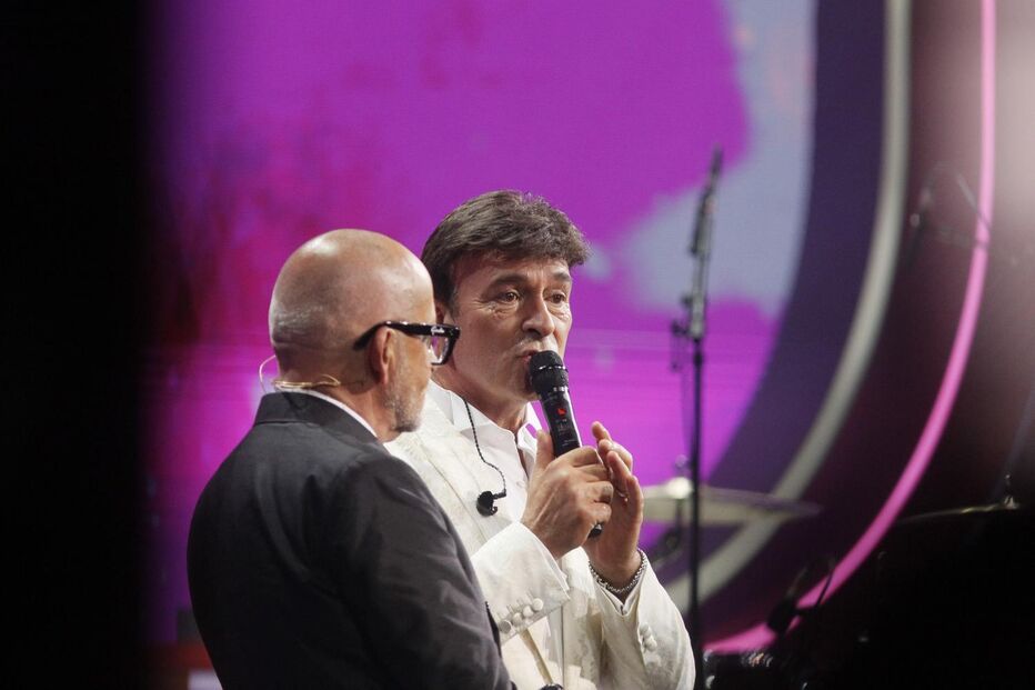 Tony Carreira emocionou-se