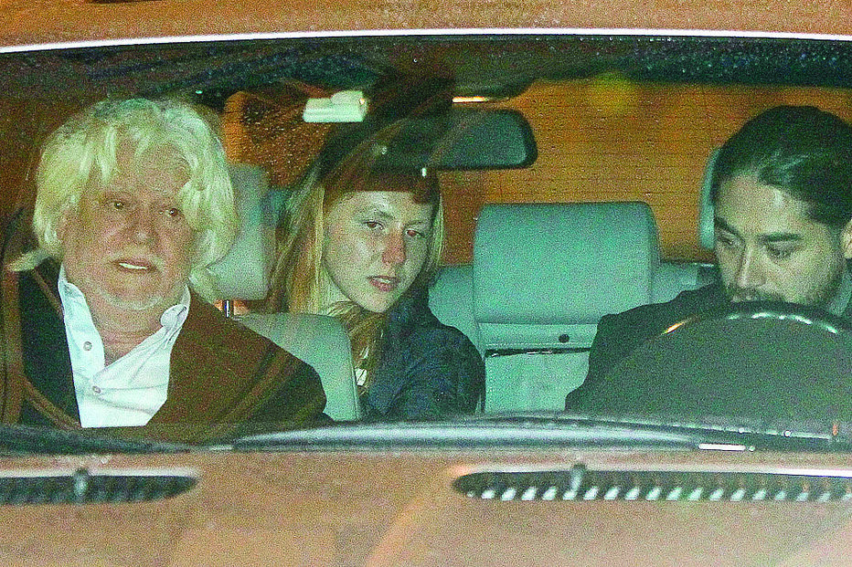 António Coelho e Marco António no dia do velório de Marco Paulo 