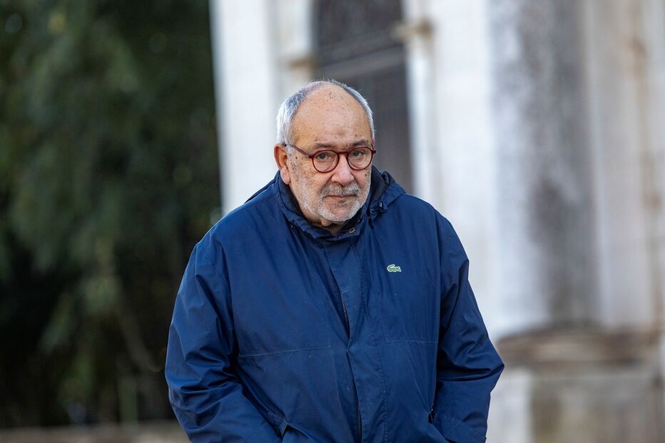 Imagem funeral 54045159.jpg (23507225) (Milenium)