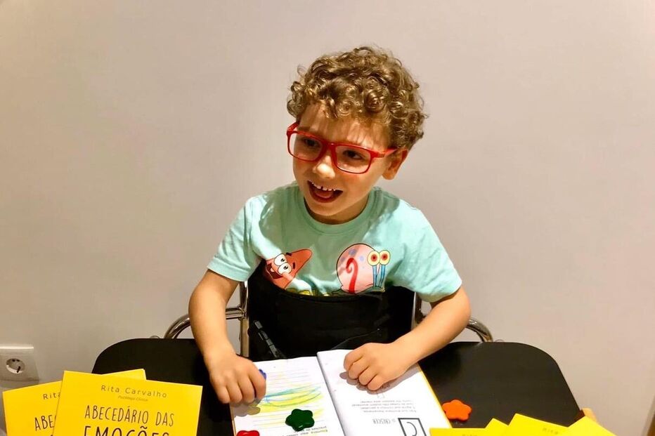 Dinis tem cinco anos