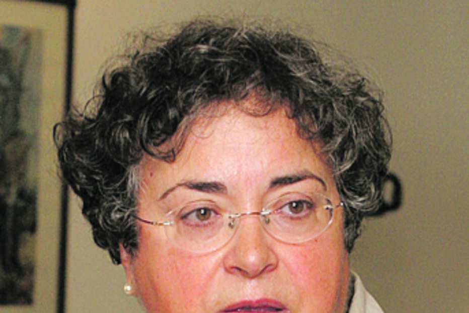 Maria do Carmo Tavares