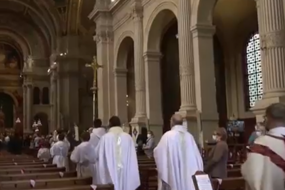 Vítimas de abuso sexual estão à espera de receber a compensação monetária por parte da Igreja Católica