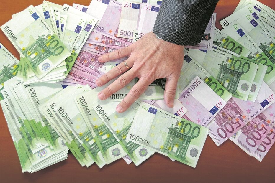 Imagem P18-abertura_acrescentar_fundo_baixo_completar_nota.jpg (23533146) (Milenium)