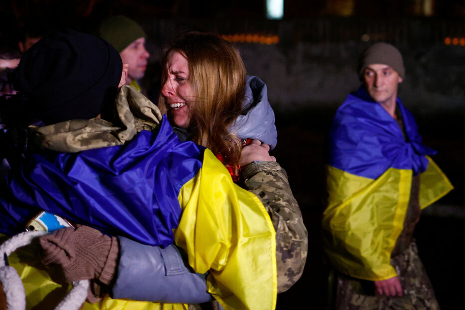 Rússia e Ucrânia trocam 300 prisioneiros