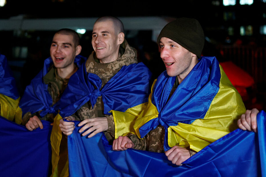 Rússia e Ucrânia trocam 300 prisioneiros