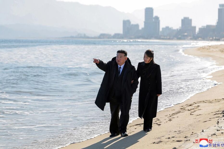 Kim Jong-un visita novo resort turístico na Coreia do Norte na companhia da filha