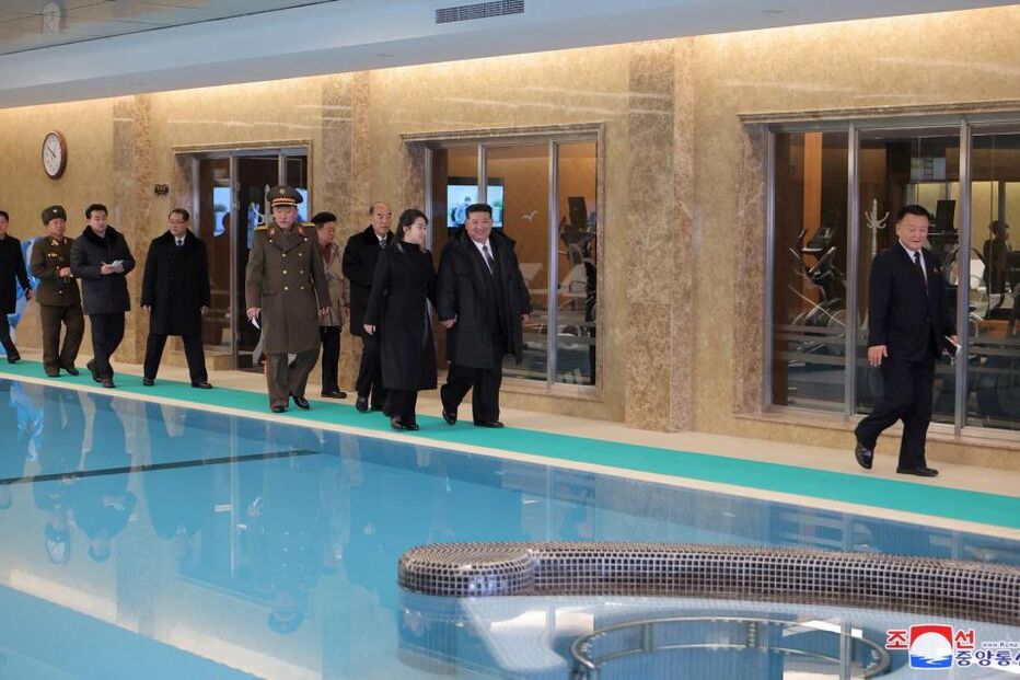 Kim Jong-un visita novo resort turístico na Coreia do Norte na companhia da filha