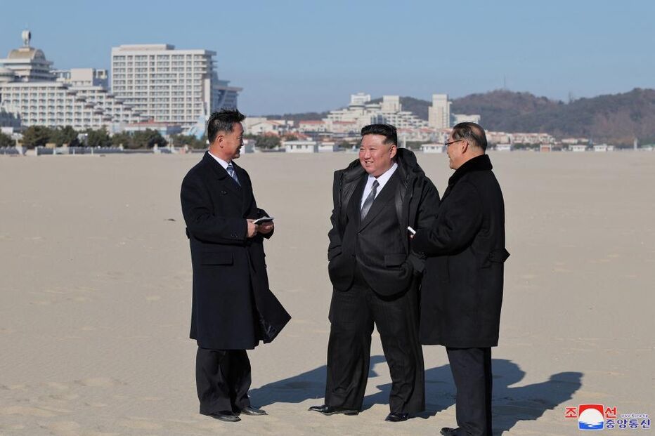 Kim Jong-un visita novo resort turístico na Coreia do Norte na companhia da filha