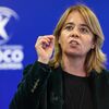 <![CDATA[ "Candidato-me para ser a presidente que cuida da democracia": Catarina Martins apresenta candidatura a Belém ]]>