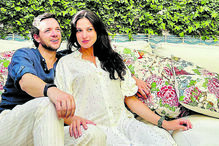 Sara Salgado está na companhia do marido, Diogo Pereira Coutinho