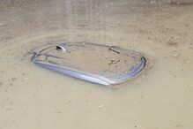 Mulher resgatada de carro submerso num túnel em Gaia