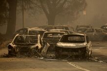 Destruição provocada pelos incêndios na Califórnia 